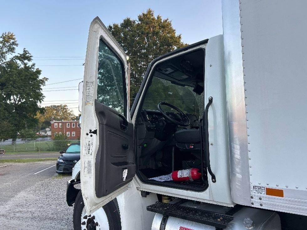 Medium Duty Box Truck-Light and Medium Duty Trucks-International-2022-MV607-Richmond-VA-221,298\n\t\tmiles-$ 45,750 - Image 16