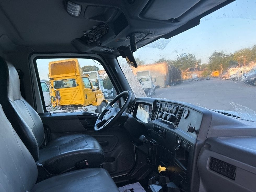Medium Duty Box Truck-Light and Medium Duty Trucks-International-2022-MV607-Richmond-VA-221,298\n\t\tmiles-$ 45,750 - Image 22