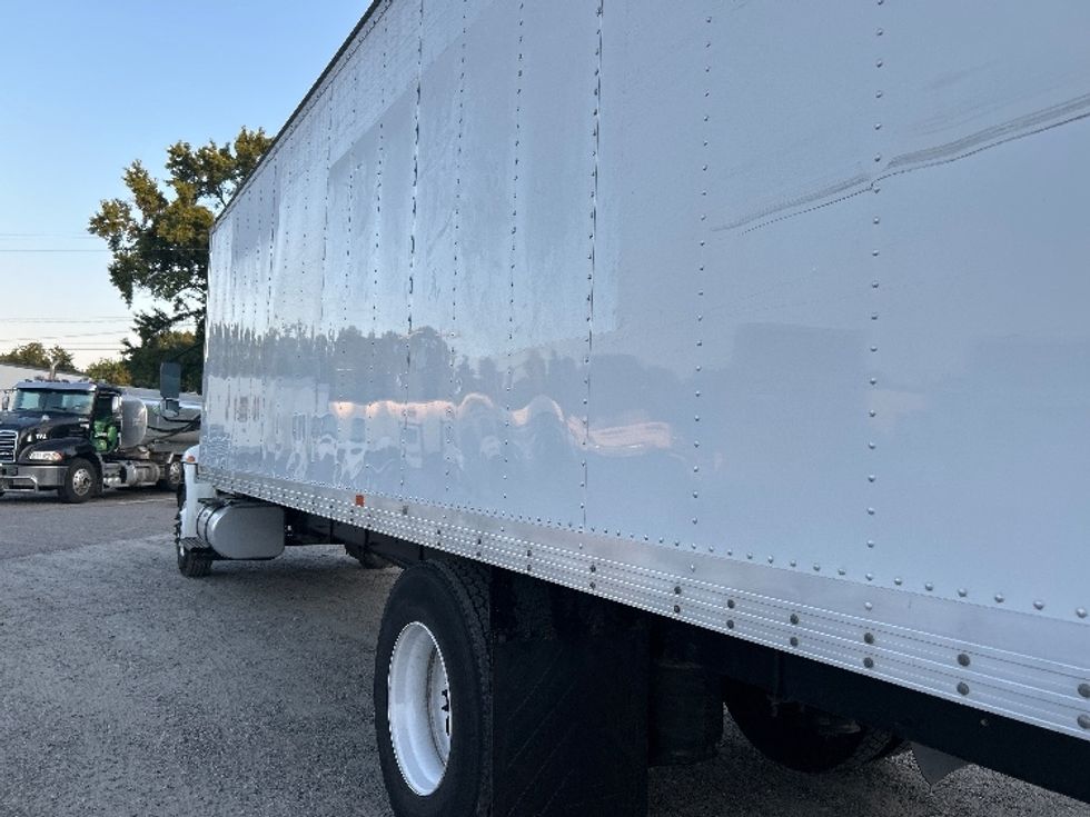 Medium Duty Box Truck-Light and Medium Duty Trucks-International-2022-MV607-Richmond-VA-221,298\n\t\tmiles-$ 45,750 - Image 28