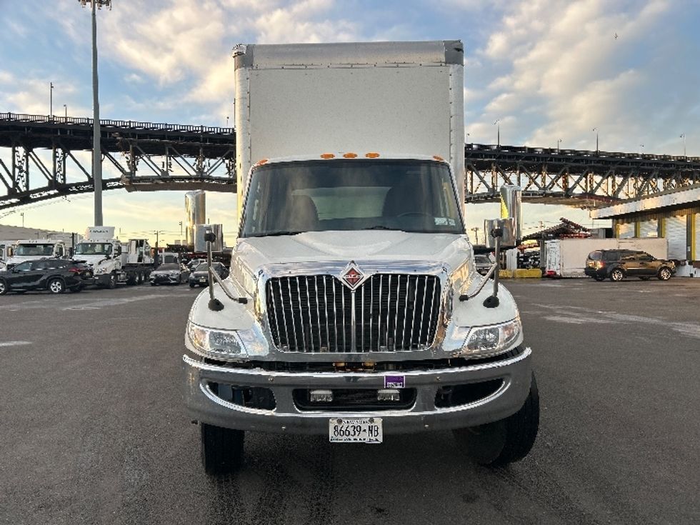 Medium Duty Box Truck-Light and Medium Duty Trucks-International-2022-MV607-Rochester-NY-141,516\n\t\tmiles-$ 53,250 - Image 2