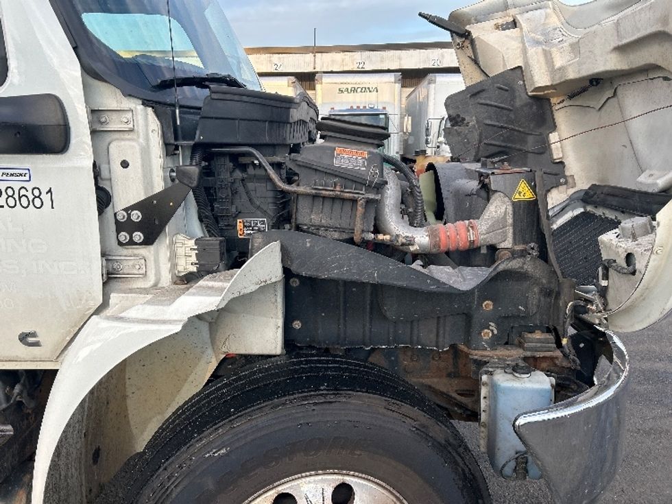 Medium Duty Box Truck-Light and Medium Duty Trucks-International-2022-MV607-Rochester-NY-141,516\n\t\tmiles-$ 53,250 - Image 22