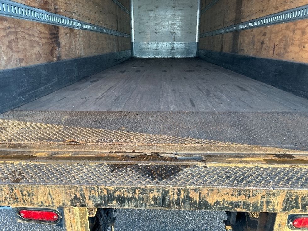 Medium Duty Box Truck-Light and Medium Duty Trucks-International-2022-MV607-Rochester-NY-141,516\n\t\tmiles-$ 53,250 - Image 9