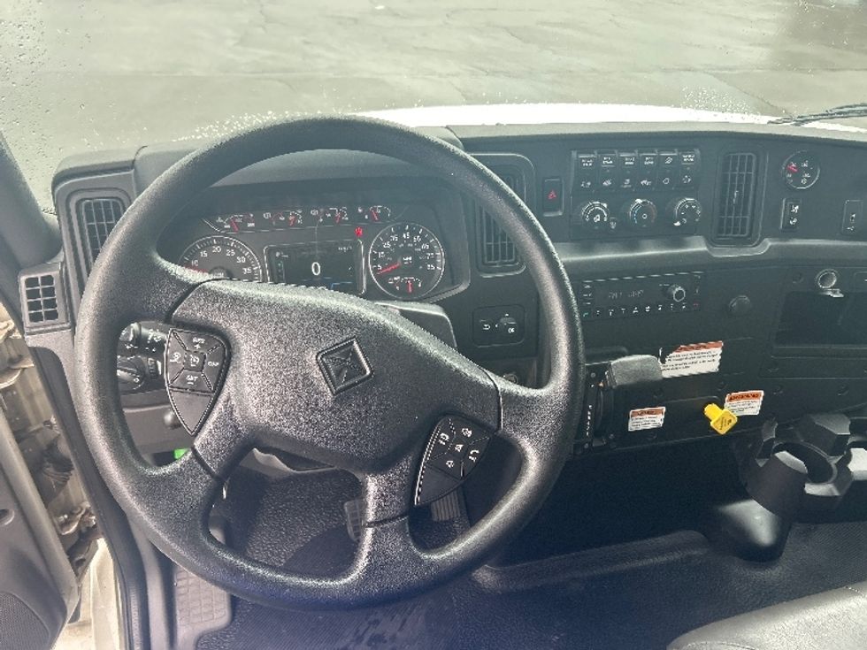 Medium Duty Box Truck-Light and Medium Duty Trucks-International-2022-MV607-Rochester-NY-248,377\n\t\tmiles-$ 41,500 - Image 17