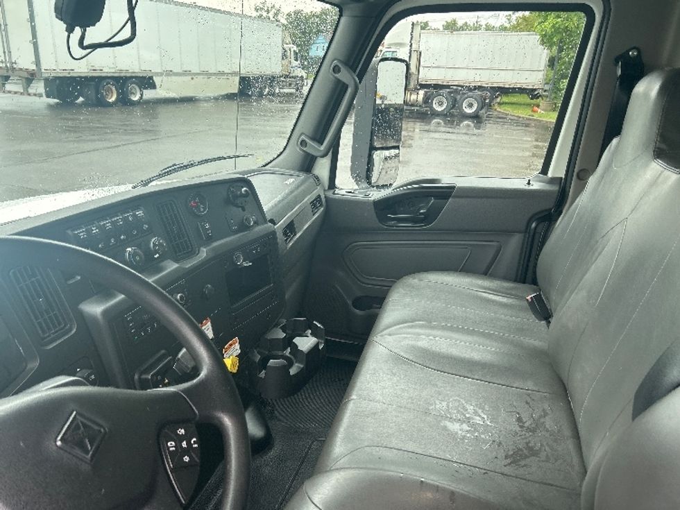 Medium Duty Box Truck-Light and Medium Duty Trucks-International-2022-MV607-Rochester-NY-248,377\n\t\tmiles-$ 41,500 - Image 18