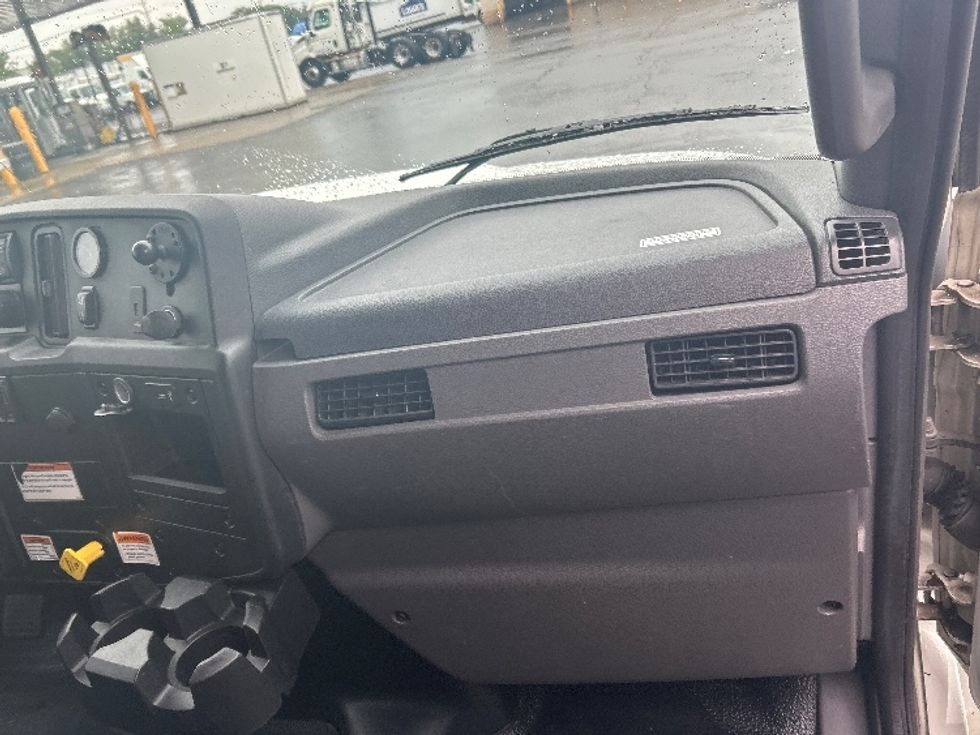 Medium Duty Box Truck-Light and Medium Duty Trucks-International-2022-MV607-Rochester-NY-248,377\n\t\tmiles-$ 41,500 - Image 20