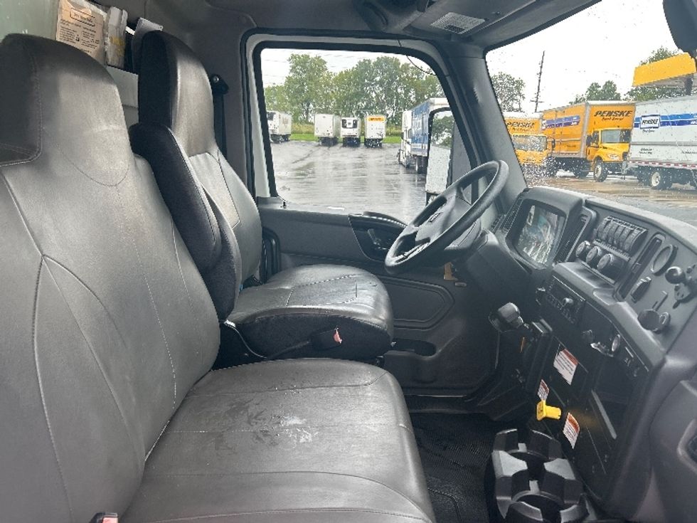 Medium Duty Box Truck-Light and Medium Duty Trucks-International-2022-MV607-Rochester-NY-248,377\n\t\tmiles-$ 41,500 - Image 21