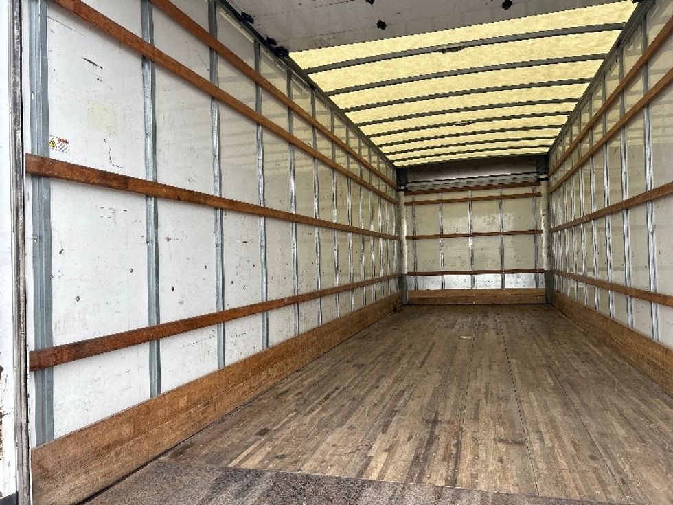 Medium Duty Box Truck-Light and Medium Duty Trucks-International-2022-MV607-Rothschild-WI-247,716\n\t\tmiles-$ 39,750 - Image 11