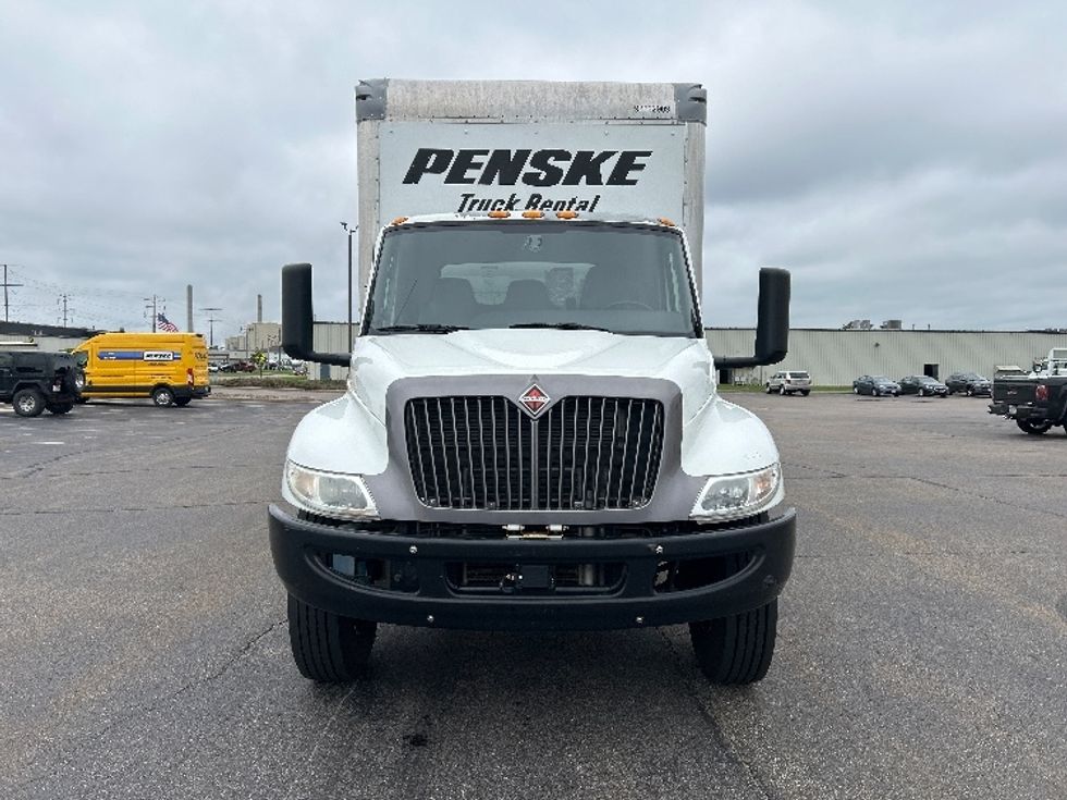 Medium Duty Box Truck-Light and Medium Duty Trucks-International-2022-MV607-Rothschild-WI-247,716\n\t\tmiles-$ 39,750 - Image 2