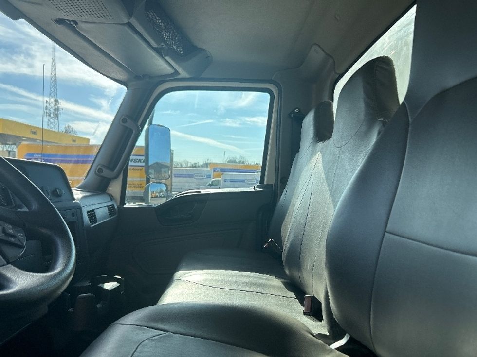 Medium Duty Box Truck-Light and Medium Duty Trucks-International-2022-MV607-Round Rock-TX-67,709\n\t\tmiles-$ 70,250 - Image 19