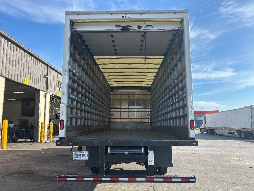 Medium Duty Box Truck-Light and Medium Duty Trucks-International-2022-MV607-Round Rock-TX-67,709\n\t\tmiles-$ 70,250 - Image 9