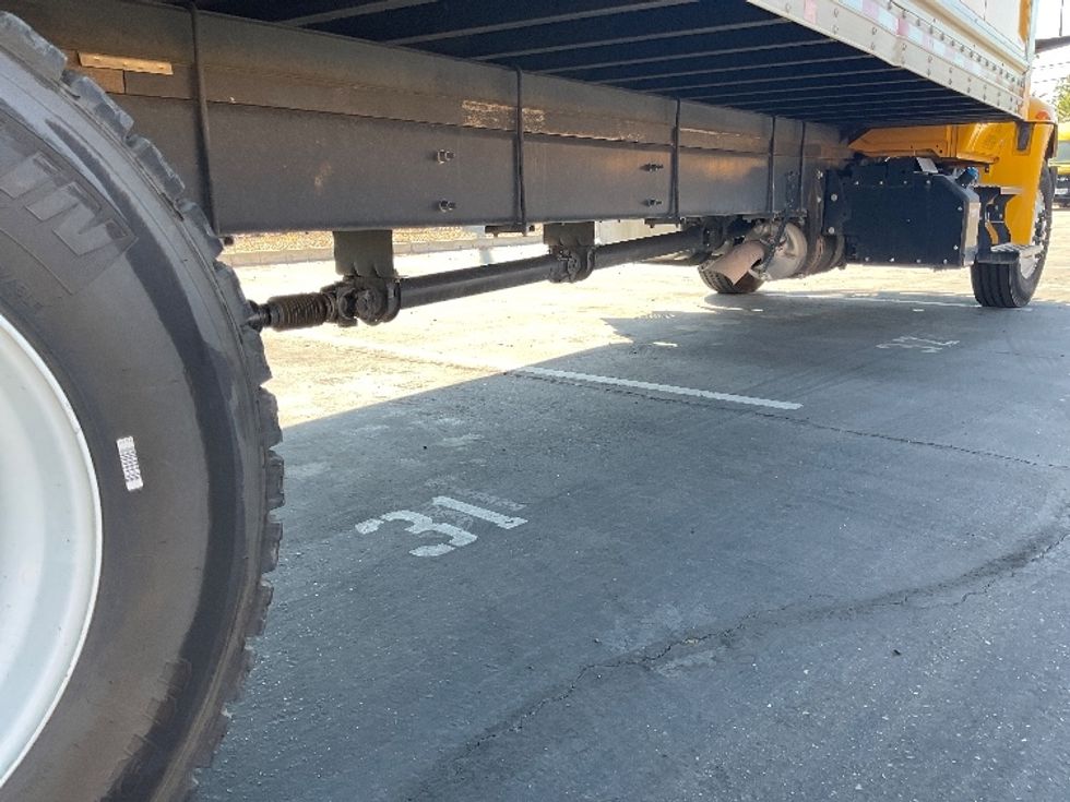Medium Duty Box Truck-Light and Medium Duty Trucks-International-2022-MV607-Sacramento-CA-157,417\n\t\tmiles-$ 62,500 - Image 14