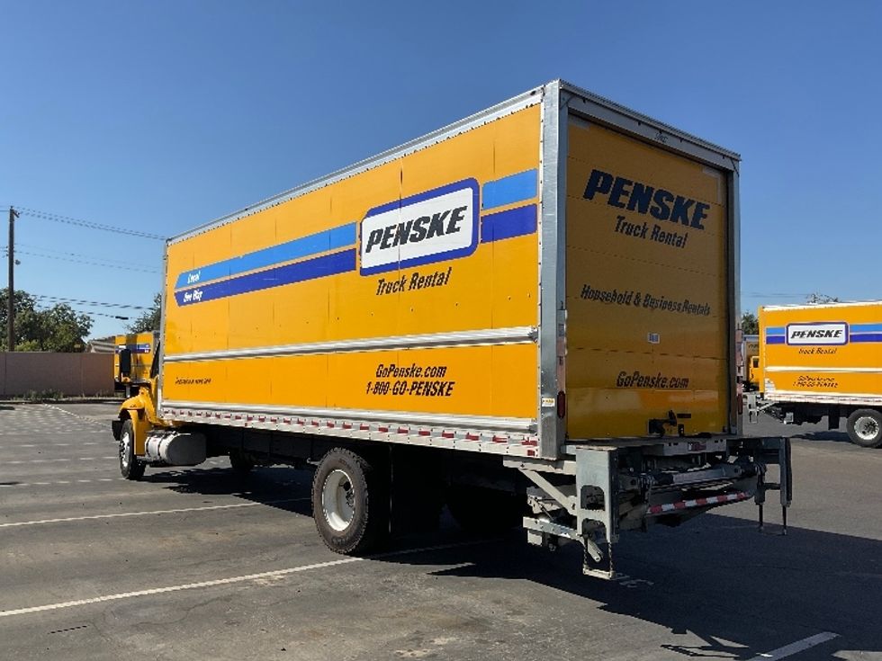 Medium Duty Box Truck-Light and Medium Duty Trucks-International-2022-MV607-Sacramento-CA-157,417\n\t\tmiles-$ 62,500 - Image 6