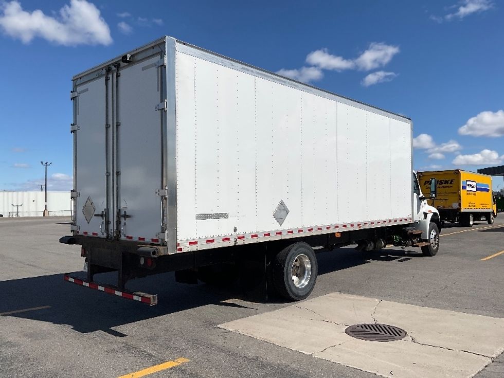 Medium Duty Box Truck-Light and Medium Duty Trucks-International-2022-MV607-Saint Laurent-PQ-104,018\n\t\tkm-$ 81,500 - Image 12
