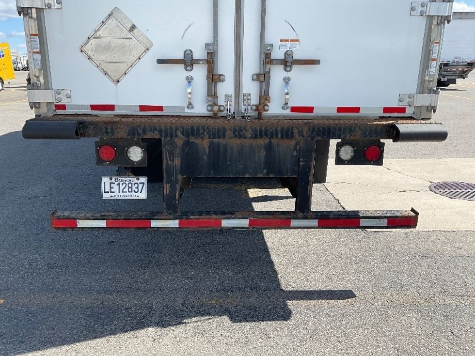 Medium Duty Box Truck-Light and Medium Duty Trucks-International-2022-MV607-Saint Laurent-PQ-104,018\n\t\tkm-$ 81,500 - Image 24