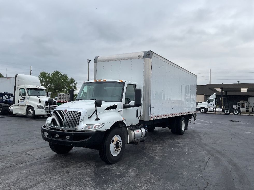 Medium Duty Box Truck-Light and Medium Duty Trucks-International-2022-MV607-Saint Petersburg-FL-130,843\n\t\tmiles-$ 69,750 - Image 3