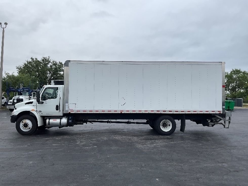 Medium Duty Box Truck-Light and Medium Duty Trucks-International-2022-MV607-Saint Petersburg-FL-130,843\n\t\tmiles-$ 69,750 - Image 4