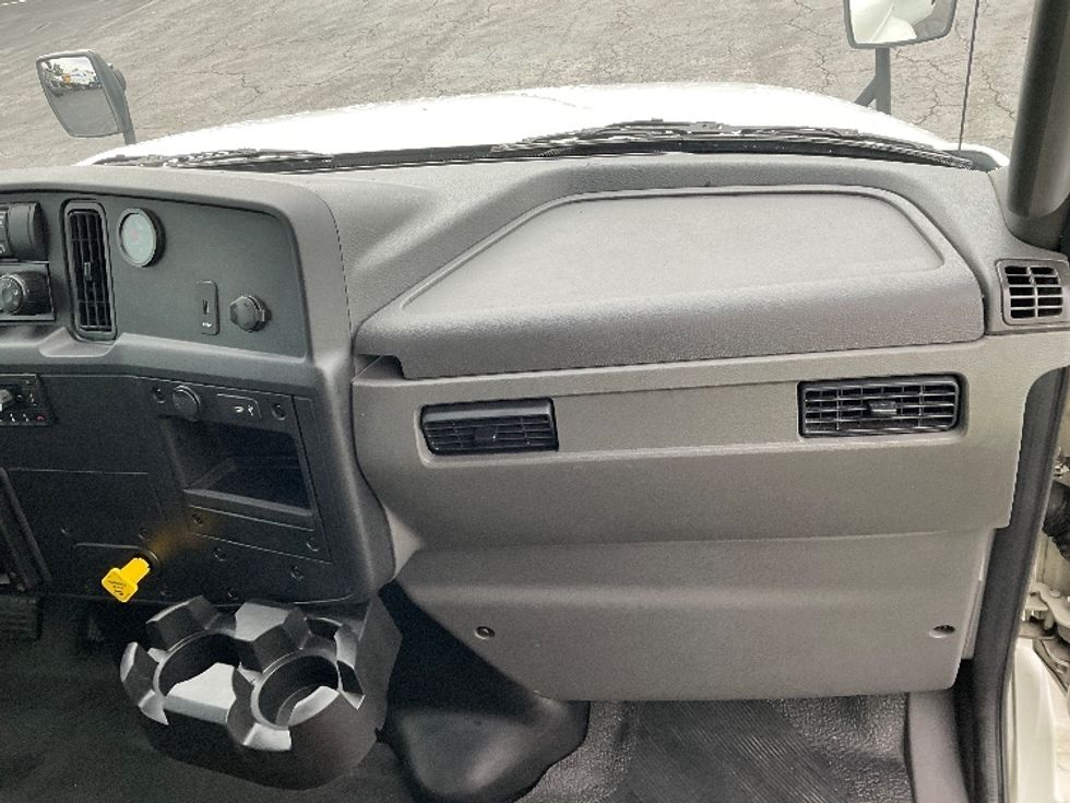 Medium Duty Box Truck-Light and Medium Duty Trucks-International-2022-MV607-Saint Petersburg-FL-130,843\n\t\tmiles-$ 69,750 - Image 21