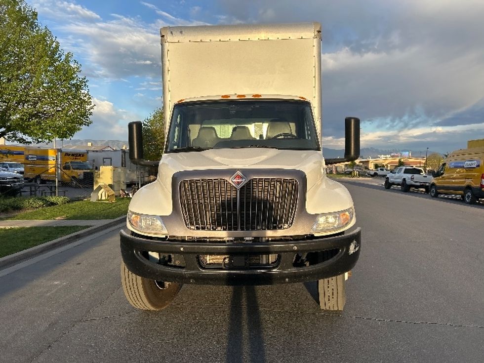 Medium Duty Box Truck-Light and Medium Duty Trucks-International-2022-MV607-Salt Lake City-UT-158,290\n\t\tmiles-$ 61,000 - Image 2