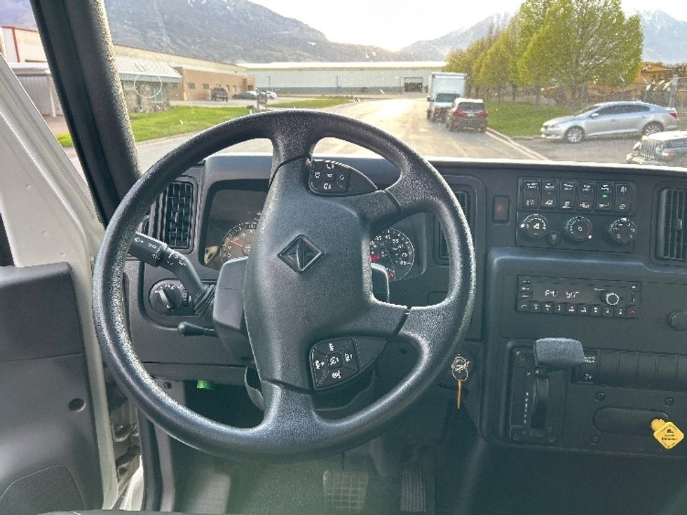 Medium Duty Box Truck-Light and Medium Duty Trucks-International-2022-MV607-Salt Lake City-UT-158,290\n\t\tmiles-$ 61,000 - Image 18