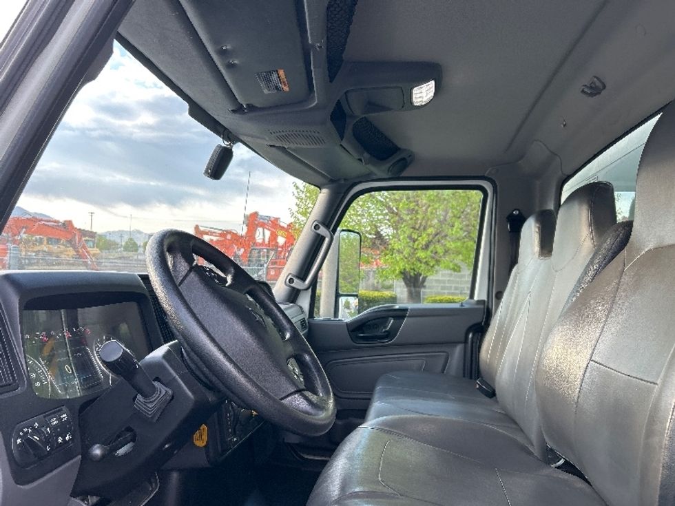 Medium Duty Box Truck-Light and Medium Duty Trucks-International-2022-MV607-Salt Lake City-UT-158,290\n\t\tmiles-$ 61,000 - Image 19