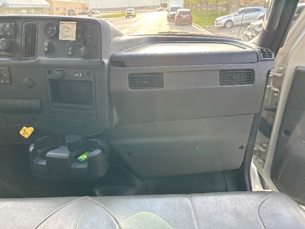 Medium Duty Box Truck-Light and Medium Duty Trucks-International-2022-MV607-Salt Lake City-UT-158,290\n\t\tmiles-$ 61,000 - Image 21