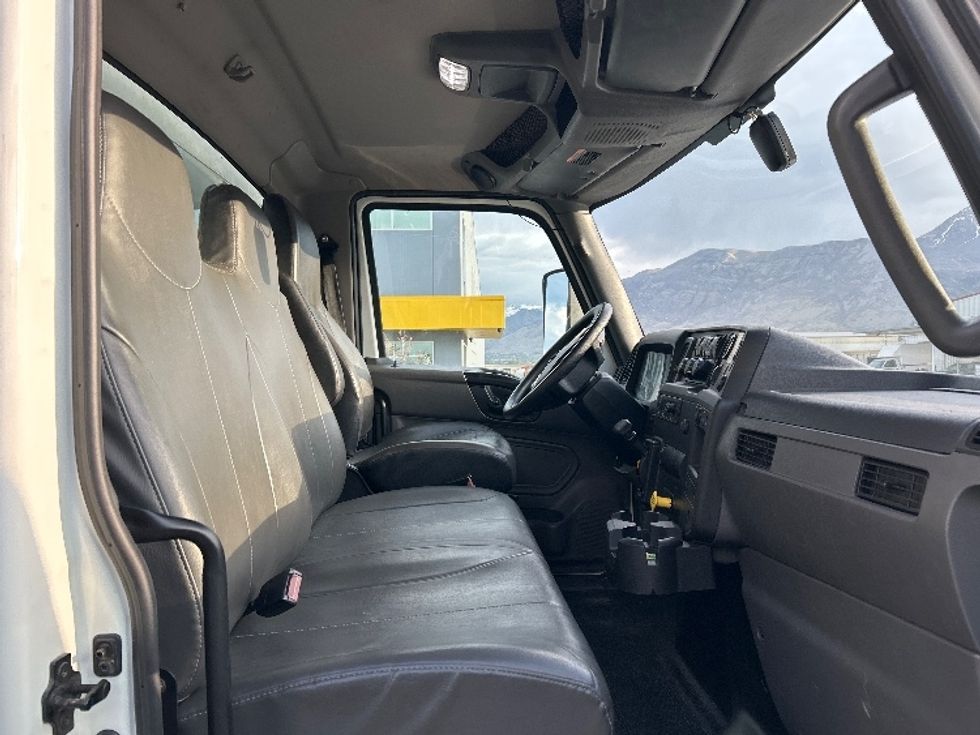 Medium Duty Box Truck-Light and Medium Duty Trucks-International-2022-MV607-Salt Lake City-UT-158,290\n\t\tmiles-$ 61,000 - Image 22