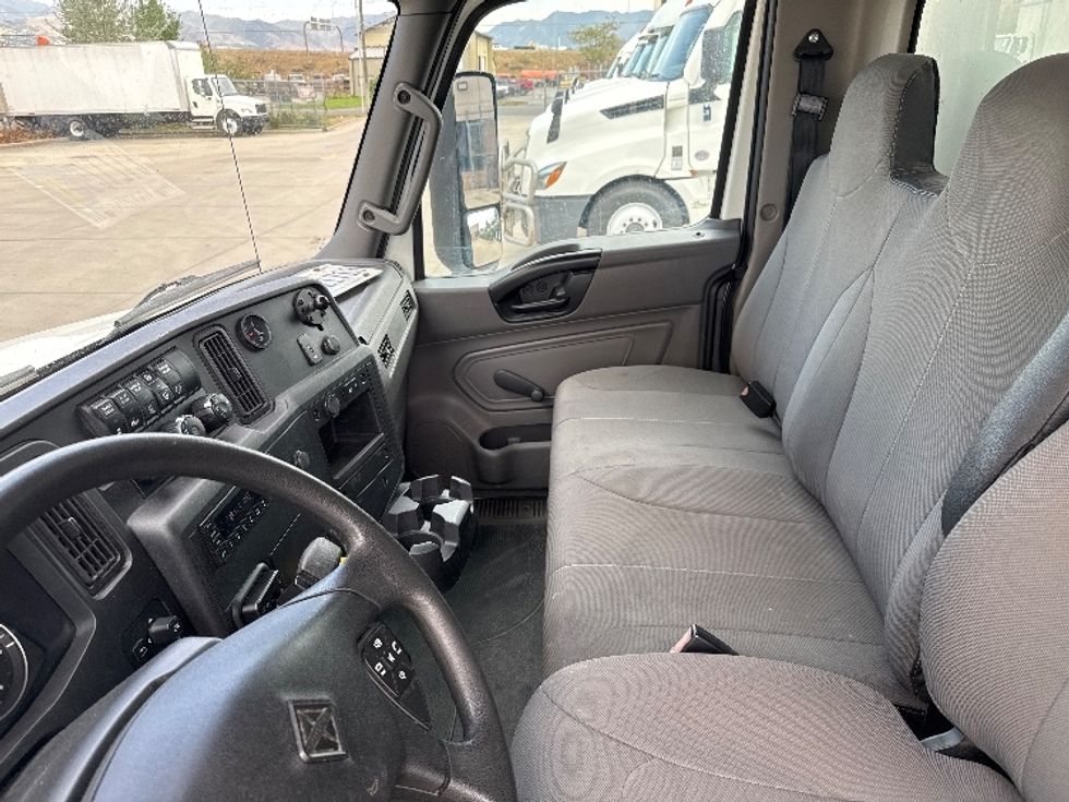 Medium Duty Box Truck-Light and Medium Duty Trucks-International-2022-MV607-Salt Lake City-UT-211,927\n\t\tmiles-$ 47,000 - Image 18