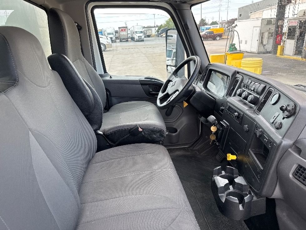 Medium Duty Box Truck-Light and Medium Duty Trucks-International-2022-MV607-Salt Lake City-UT-211,927\n\t\tmiles-$ 47,000 - Image 21