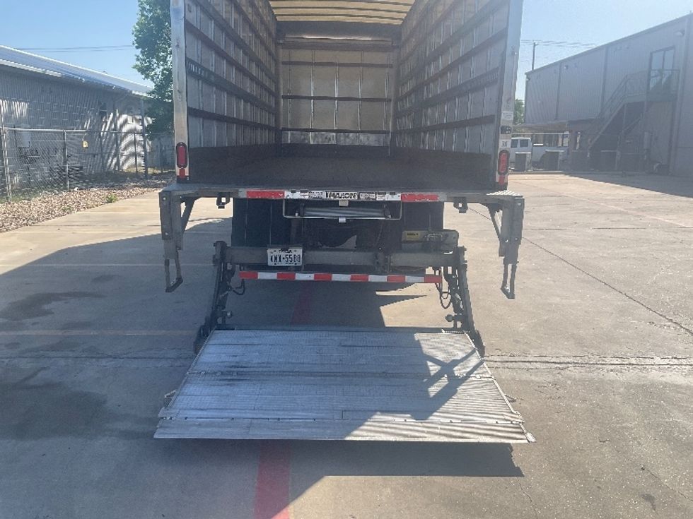 Medium Duty Box Truck-Light and Medium Duty Trucks-International-2022-MV607-San Antonio-TX-122,270\n\t\tmiles-$ 71,250 - Image 9