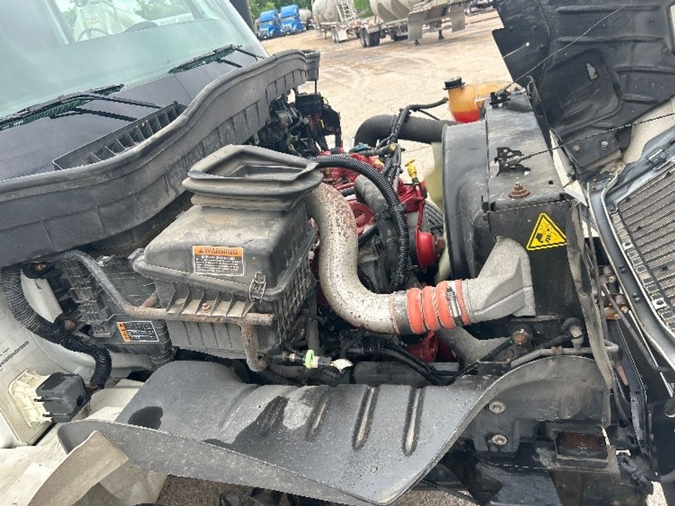 Medium Duty Box Truck-Light and Medium Duty Trucks-International-2022-MV607-San Antonio-TX-152,336\n\t\tmiles-$ 75,750 - Image 23