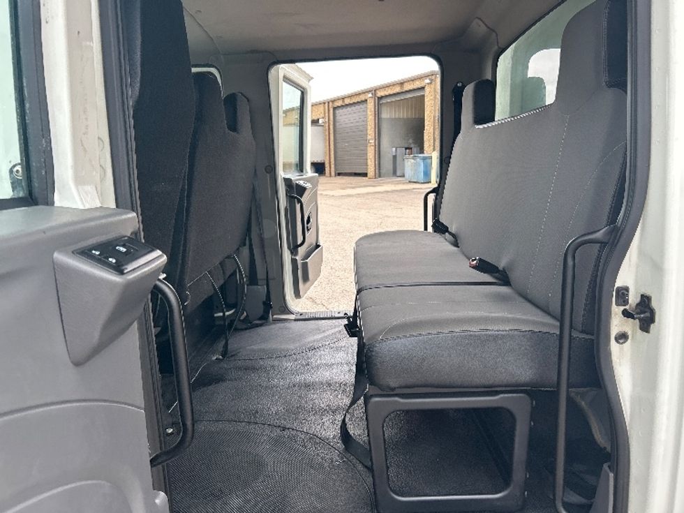 Medium Duty Box Truck-Light and Medium Duty Trucks-International-2022-MV607-San Antonio-TX-152,336\n\t\tmiles-$ 75,750 - Image 25