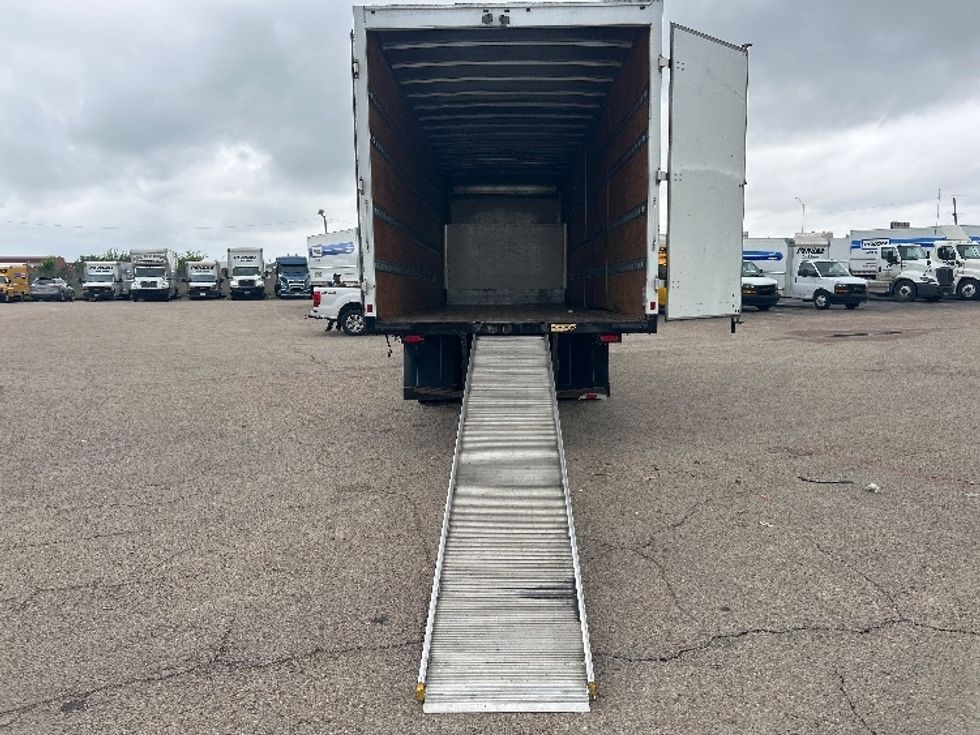 Medium Duty Box Truck-Light and Medium Duty Trucks-International-2022-MV607-San Antonio-TX-152,336\n\t\tmiles-$ 75,750 - Image 9