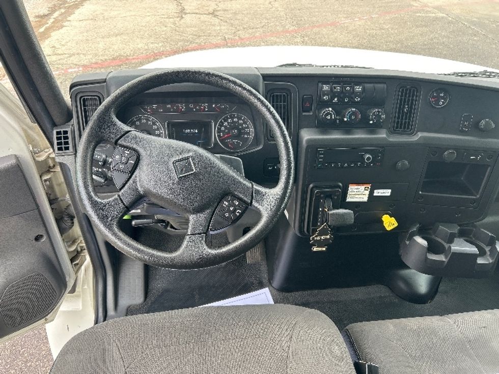 Medium Duty Box Truck-Light and Medium Duty Trucks-International-2022-MV607-San Antonio-TX-170,535\n\t\tmiles-$ 72,750 - Image 18