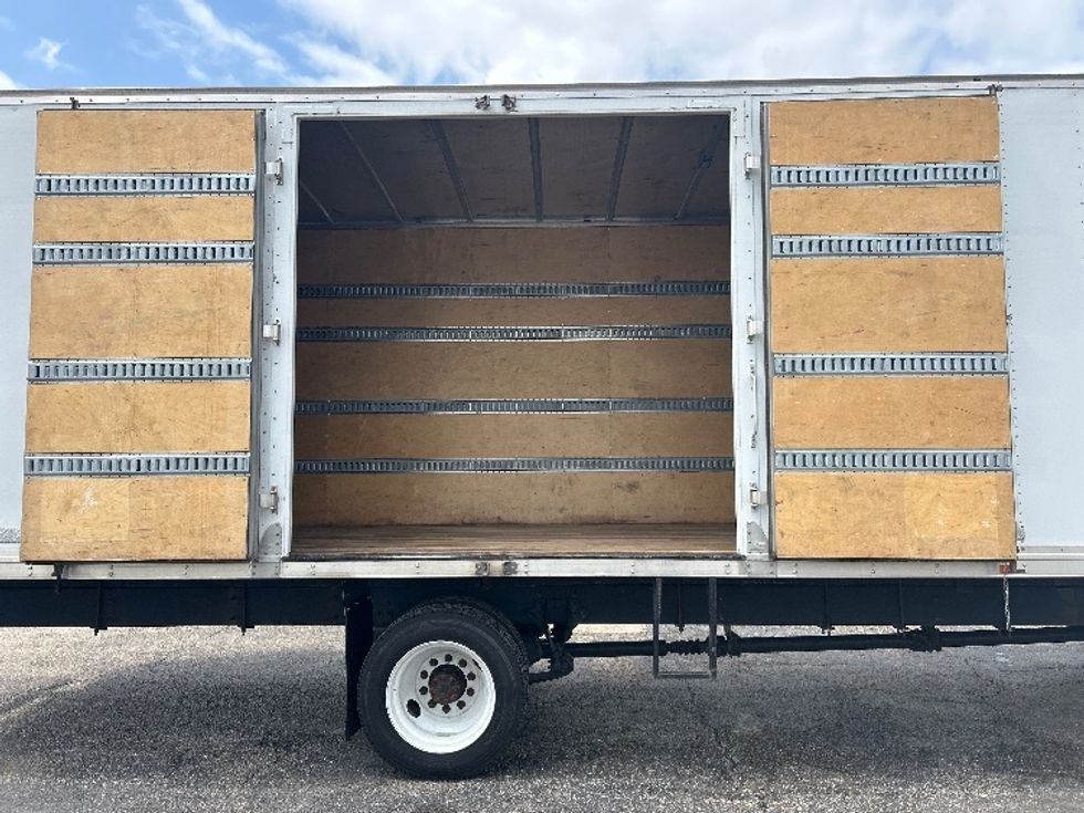 Medium Duty Box Truck-Light and Medium Duty Trucks-International-2022-MV607-San Antonio-TX-170,535\n\t\tmiles-$ 72,750 - Image 26
