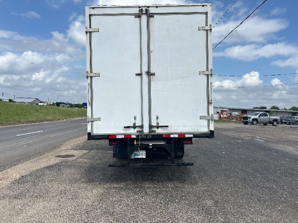 Medium Duty Box Truck-Light and Medium Duty Trucks-International-2022-MV607-San Antonio-TX-170,535\n\t\tmiles-$ 72,750 - Image 7