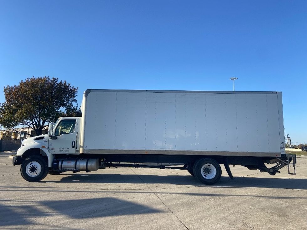 Medium Duty Box Truck-Light and Medium Duty Trucks-International-2022-MV607-San Antonio-TX-185,337\n\t\tmiles-$ 56,750 - Image 4