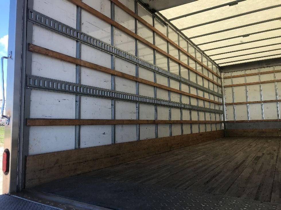 Medium Duty Box Truck-Light and Medium Duty Trucks-International-2022-MV607-San Antonio-TX-205,960\n\t\tmiles-$ 51,750 - Image 11