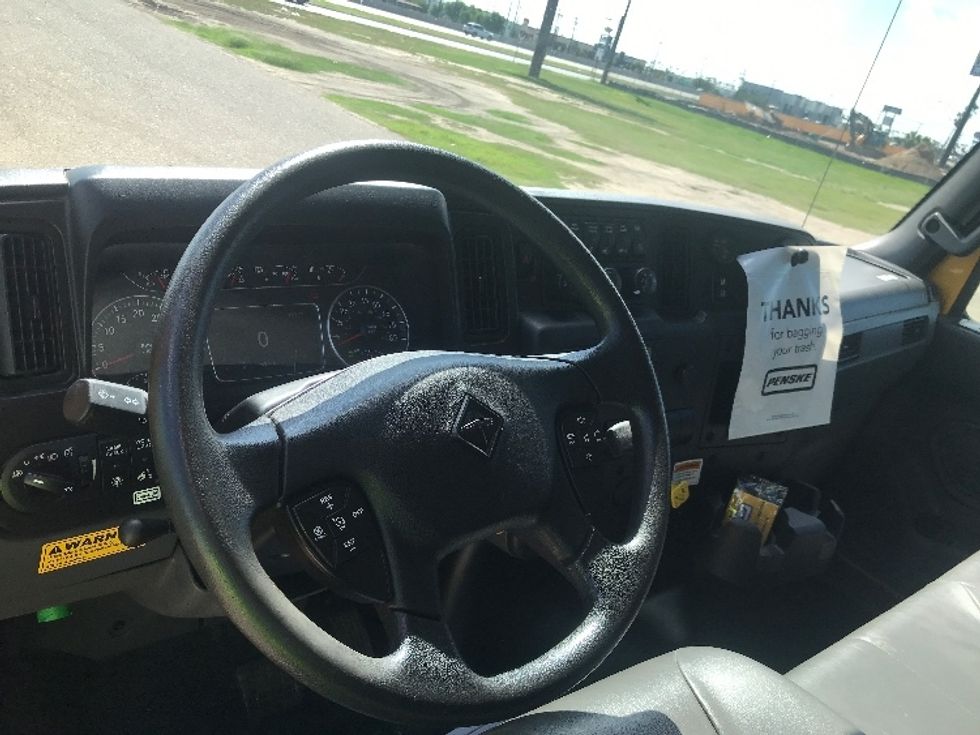 Medium Duty Box Truck-Light and Medium Duty Trucks-International-2022-MV607-San Antonio-TX-205,960\n\t\tmiles-$ 51,750 - Image 17