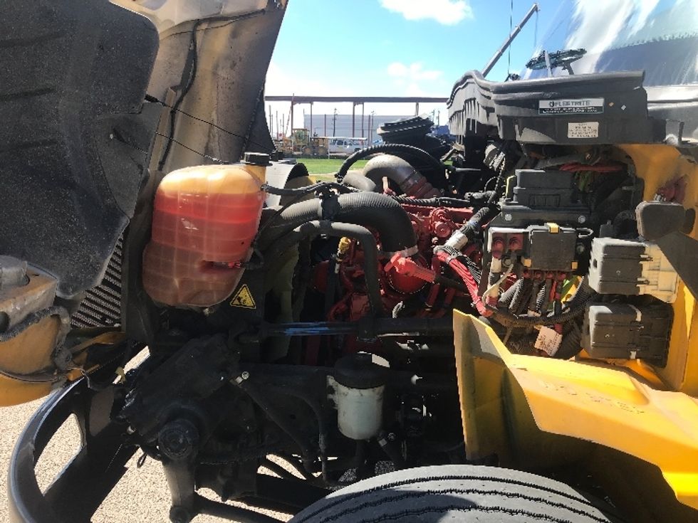 Medium Duty Box Truck-Light and Medium Duty Trucks-International-2022-MV607-San Antonio-TX-205,960\n\t\tmiles-$ 51,750 - Image 24