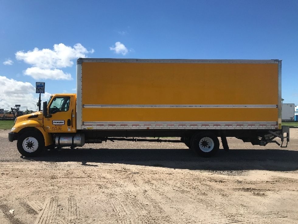 Medium Duty Box Truck-Light and Medium Duty Trucks-International-2022-MV607-San Antonio-TX-205,960\n\t\tmiles-$ 51,750 - Image 4