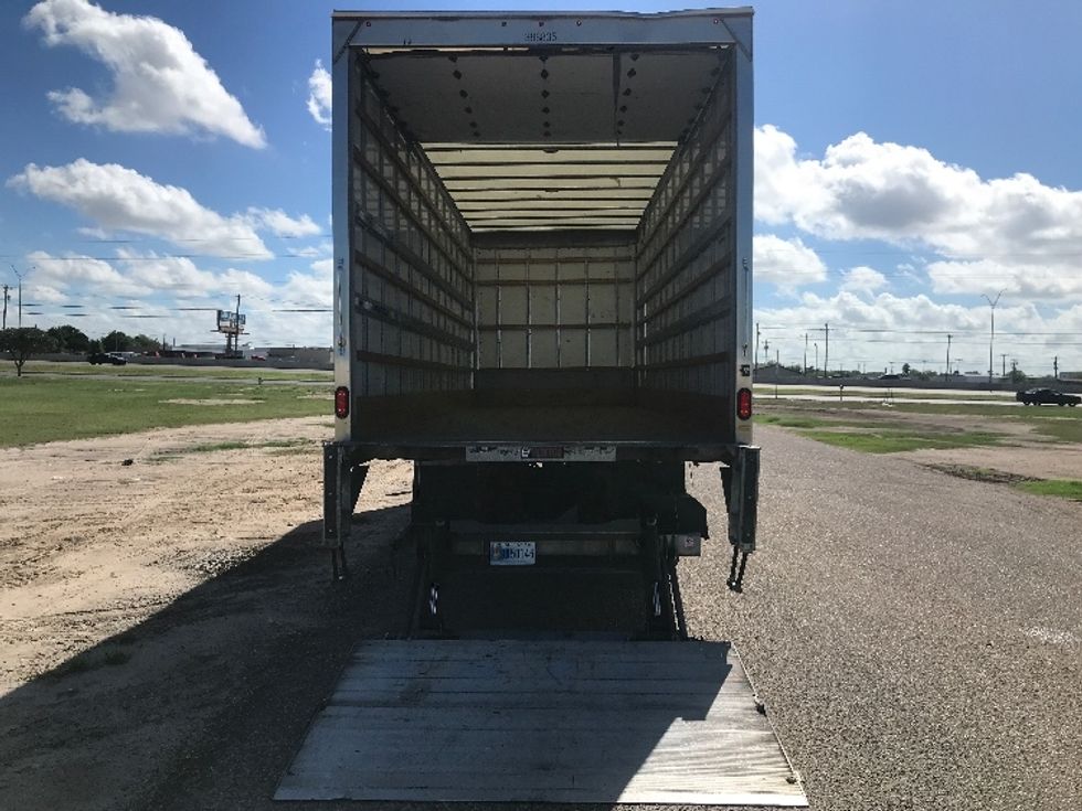 Medium Duty Box Truck-Light and Medium Duty Trucks-International-2022-MV607-San Antonio-TX-205,960\n\t\tmiles-$ 51,750 - Image 9