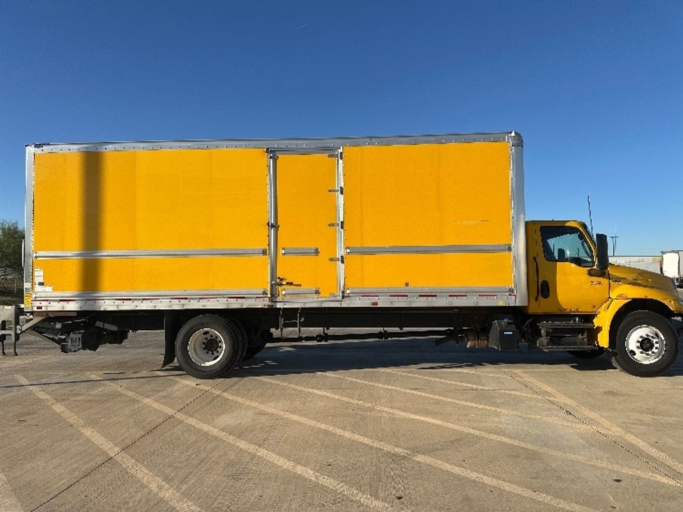 Medium Duty Box Truck-Light and Medium Duty Trucks-International-2022-MV607-San Antonio-TX-210,391\n\t\tmiles-$ 51,000 - Image 14