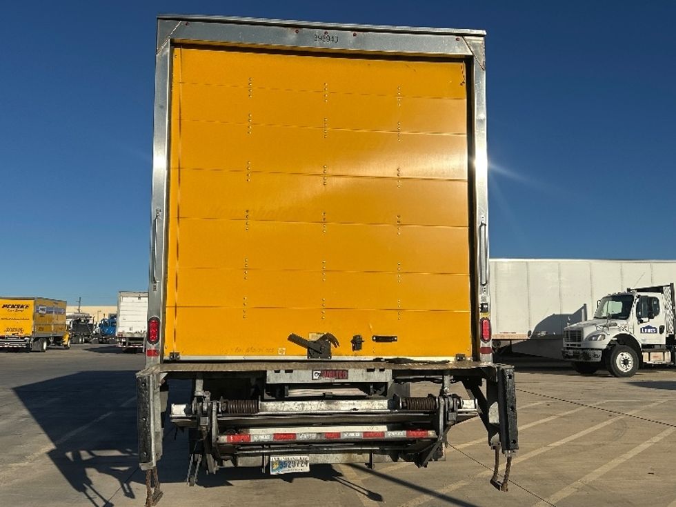 Medium Duty Box Truck-Light and Medium Duty Trucks-International-2022-MV607-San Antonio-TX-210,391\n\t\tmiles-$ 51,000 - Image 7