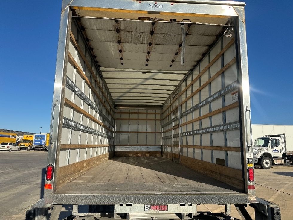 Medium Duty Box Truck-Light and Medium Duty Trucks-International-2022-MV607-San Antonio-TX-210,391\n\t\tmiles-$ 51,000 - Image 8