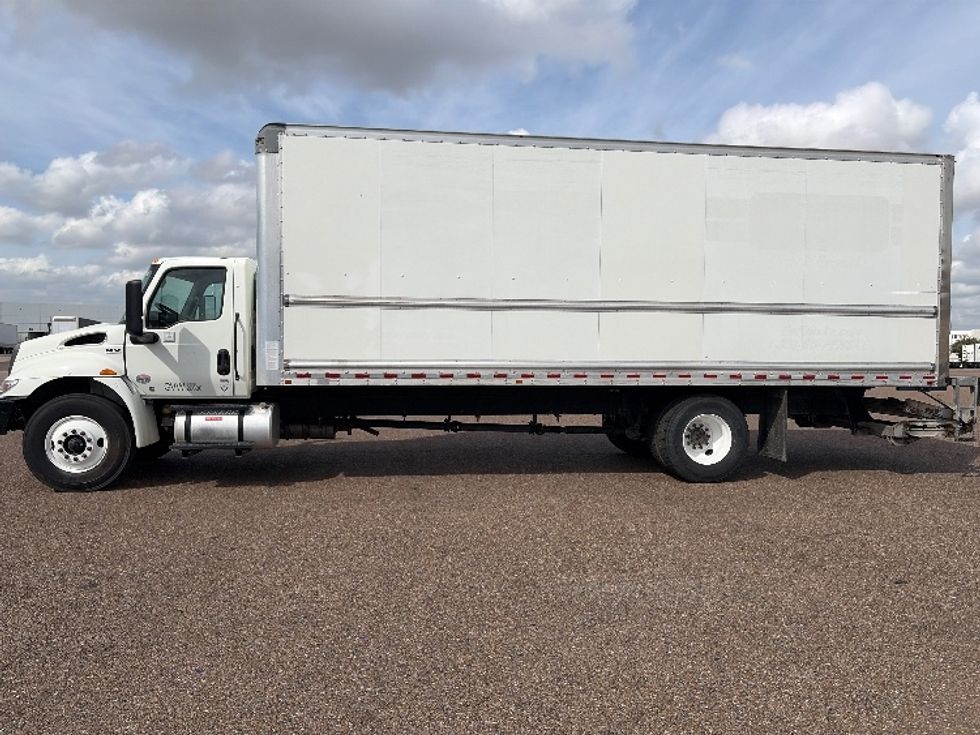 Medium Duty Box Truck-Light and Medium Duty Trucks-International-2022-MV607-San Antonio-TX-71,255\n\t\tmiles-$ 85,000 - Image 4