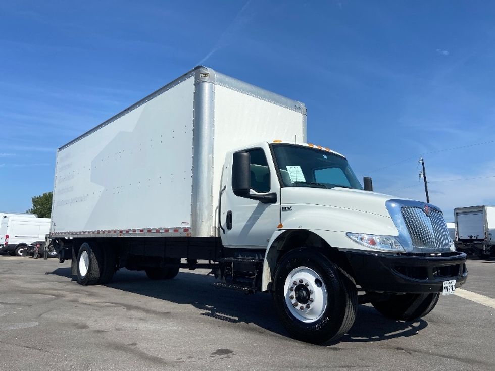 Medium Duty Box Truck-Light and Medium Duty Trucks-International-2022-MV607-San Antonio-TX-76,137\n\t\tmiles-$ 77,500 - Image 1