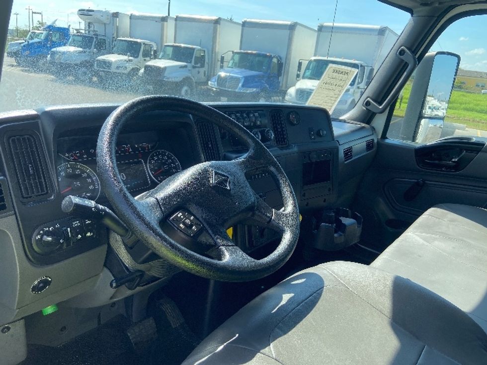 Medium Duty Box Truck-Light and Medium Duty Trucks-International-2022-MV607-San Antonio-TX-76,137\n\t\tmiles-$ 77,500 - Image 17