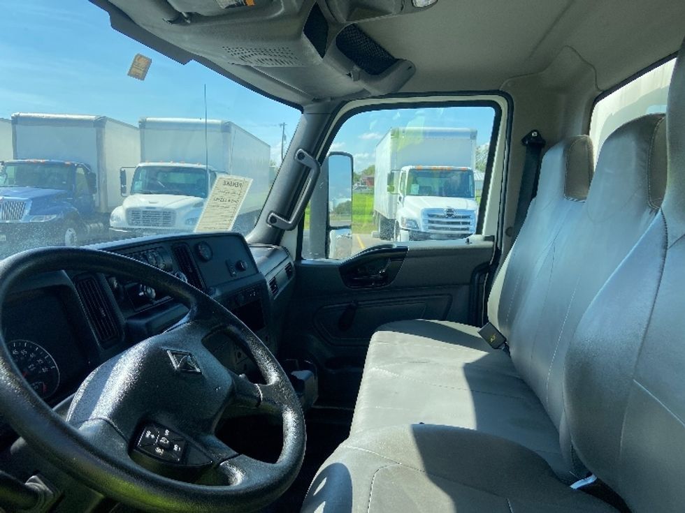Medium Duty Box Truck-Light and Medium Duty Trucks-International-2022-MV607-San Antonio-TX-76,137\n\t\tmiles-$ 77,500 - Image 19