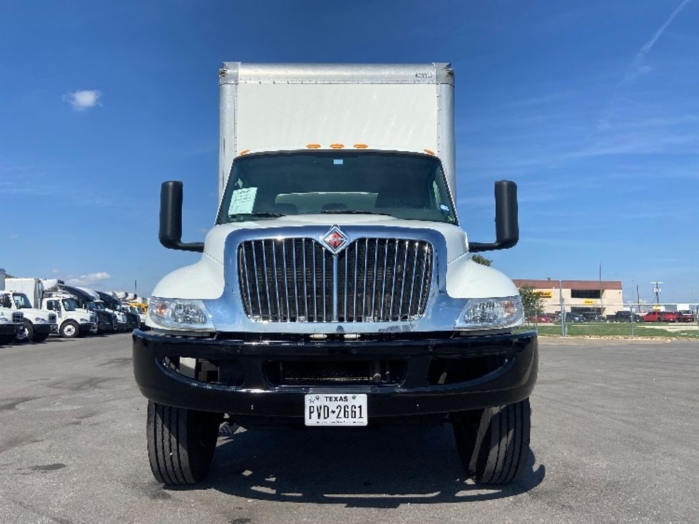 Medium Duty Box Truck-Light and Medium Duty Trucks-International-2022-MV607-San Antonio-TX-76,137\n\t\tmiles-$ 77,500 - Image 2