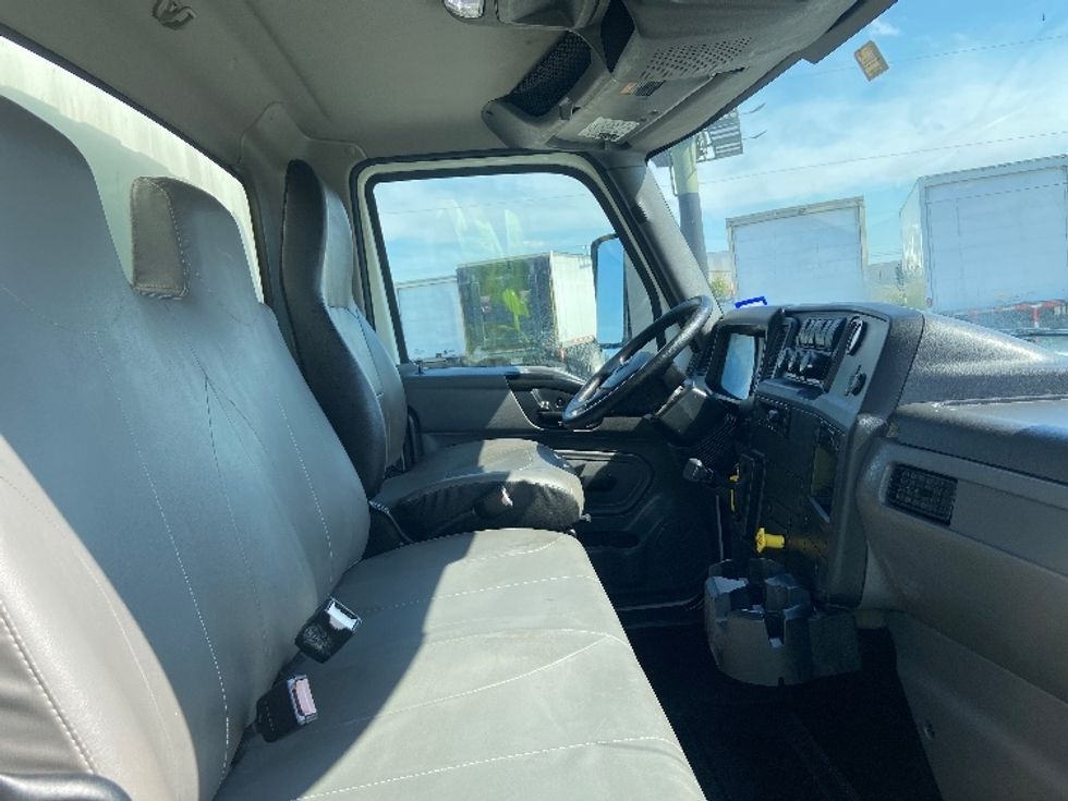 Medium Duty Box Truck-Light and Medium Duty Trucks-International-2022-MV607-San Antonio-TX-76,137\n\t\tmiles-$ 77,500 - Image 22